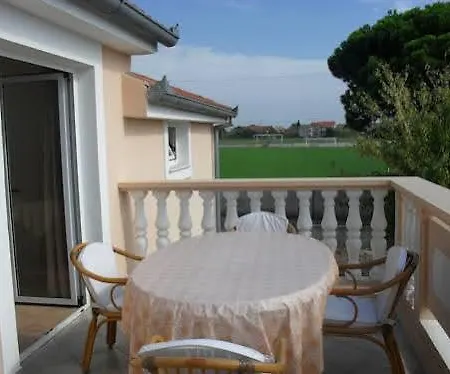 Apartamento Saric Biograd Na Moru