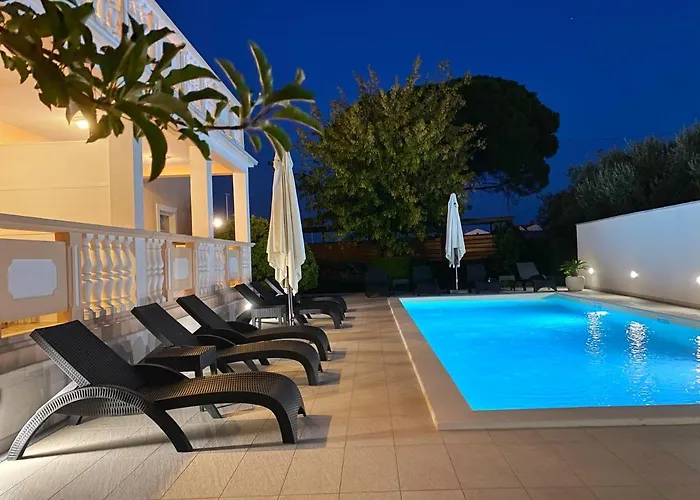 Saric 비오그라드나모루