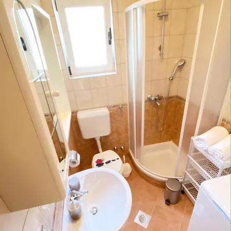 Saric * Biograd Na Moru