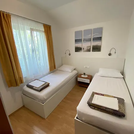 Lejlighed Saric Biograd Na Moru