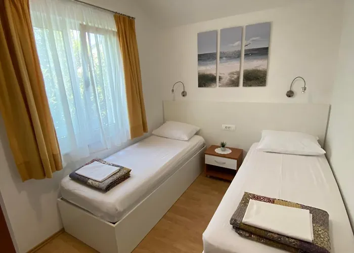 Διαμέρισμα Saric Biograd Na Moru